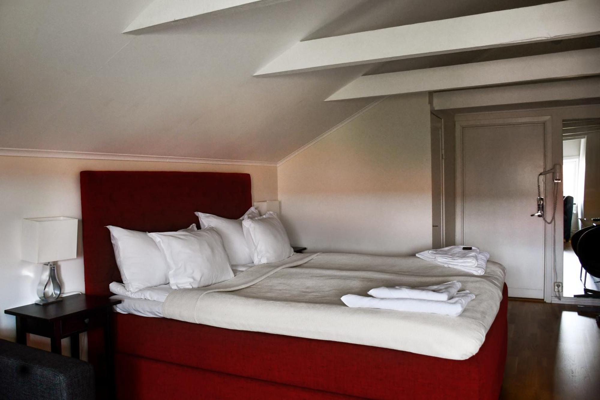 Kungsbacken Hotell & Konferens Katrineholm Zewnętrze zdjęcie