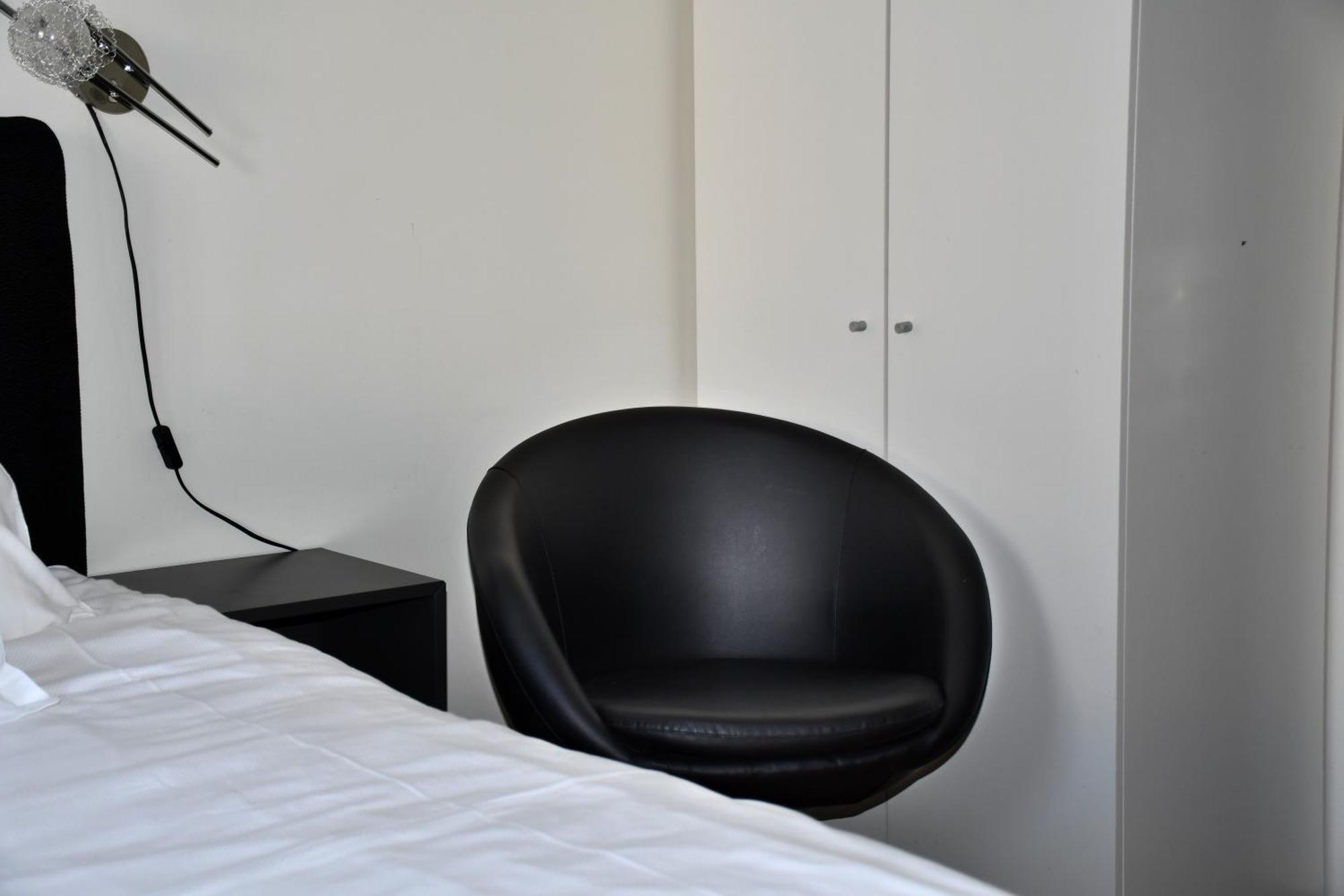 Kungsbacken Hotell & Konferens Katrineholm Zewnętrze zdjęcie